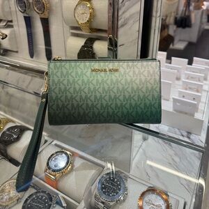 MICHAEL KORS Jet Set Large Ombré Signature Logo Double Zip Wristlet Phone Holder